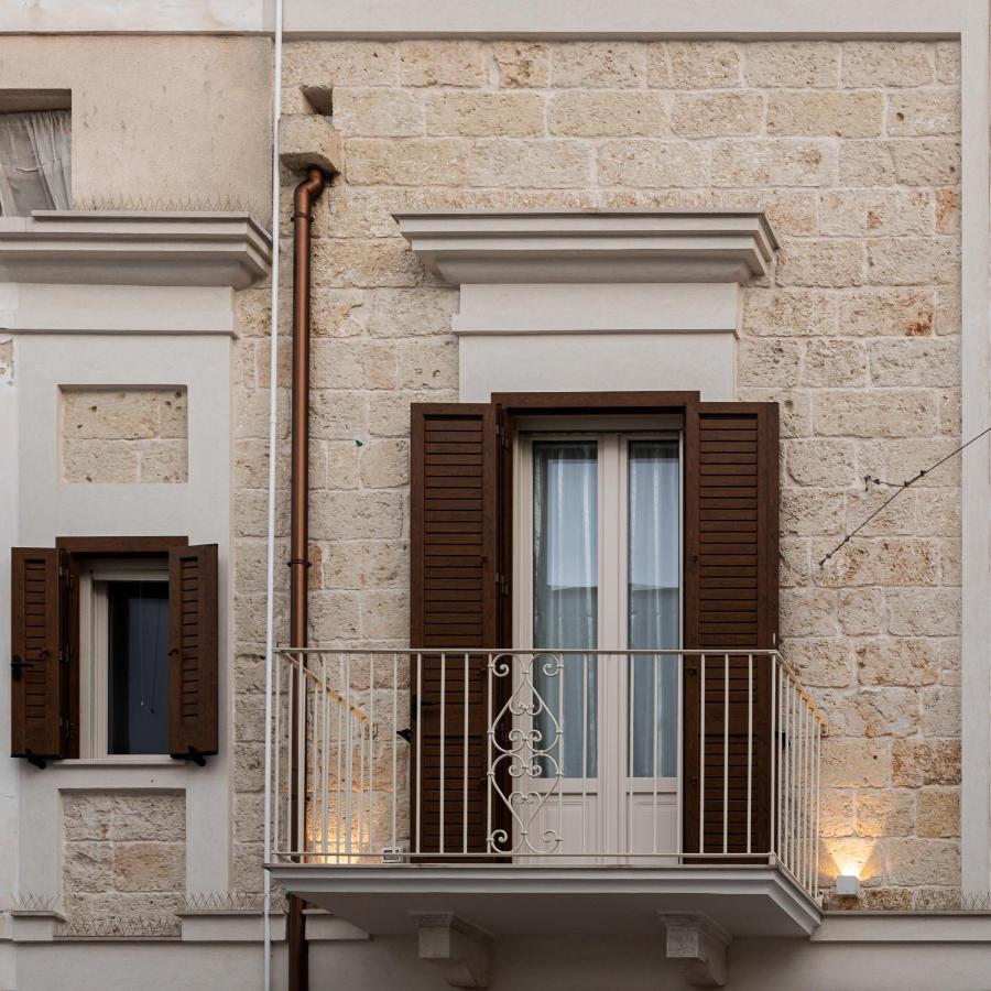 Peter & Dove'S House Bed and Breakfast Mola di Bari Exteriör bild